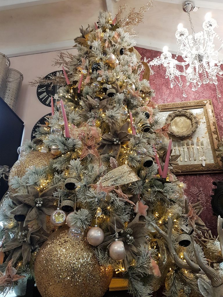 Flover_albero_rosa